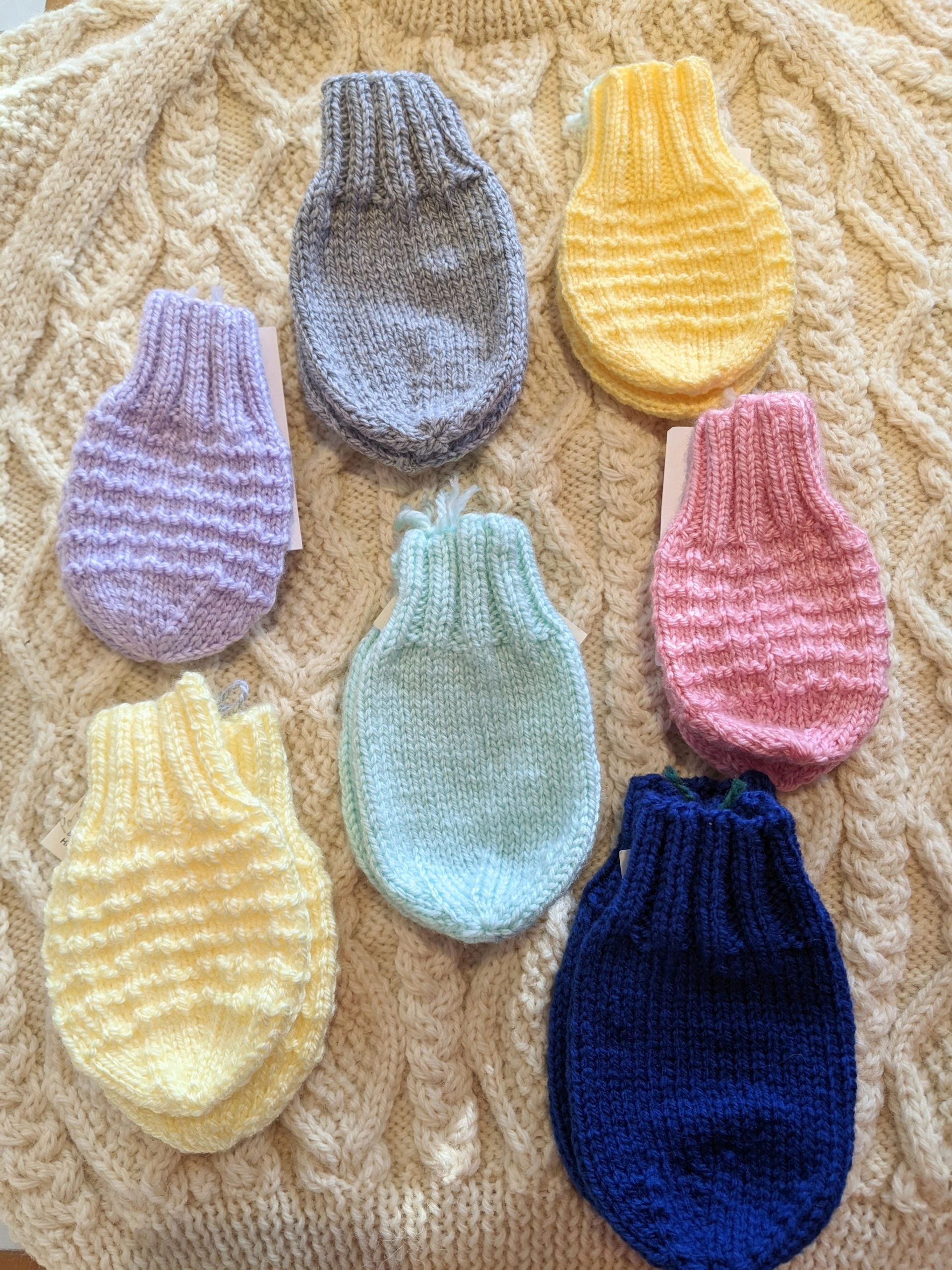 Little Hands, Big Adventures: Cozy Baby Bag Mitts